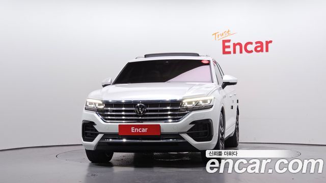 Volkswagen Touareg (III) 3.0 TDI R-Line 2023 — фото 3