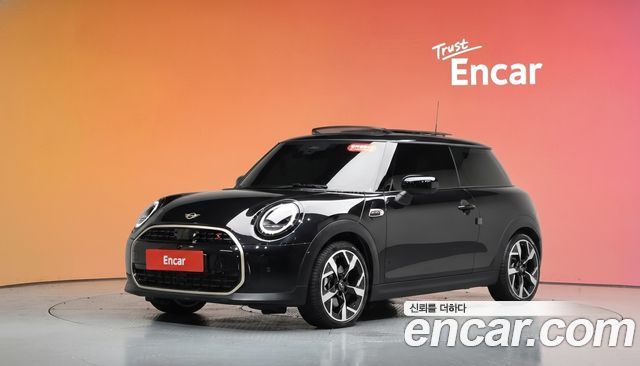 MINI Cooper S (IV) Favoured 2026 — фото 1