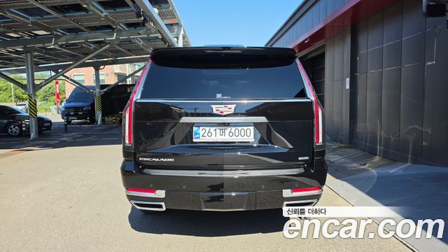 Cadillac Escalade (V) 6.2 ESV ESV Premium Luxury Platinum 2026 — фото 4