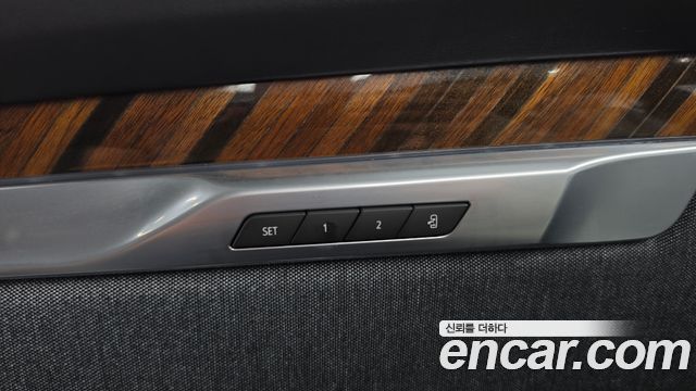 Cadillac Escalade (V) 6.2 ESV ESV Premium Luxury Platinum 2026 — фото 31