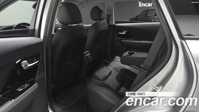 Kia Niro EV Noblesse 2022 — фото 11