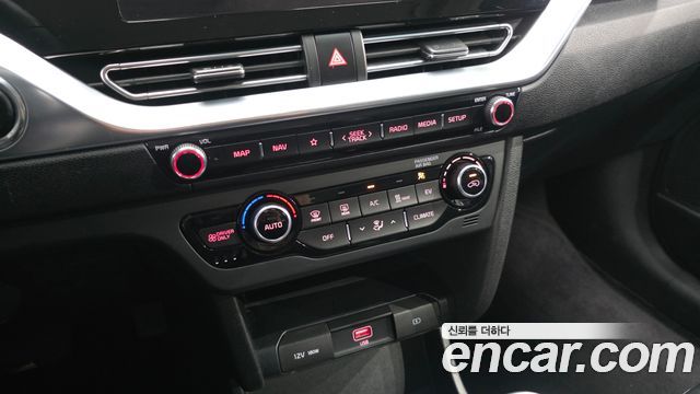 Kia Niro EV Noblesse 2022 — фото 17
