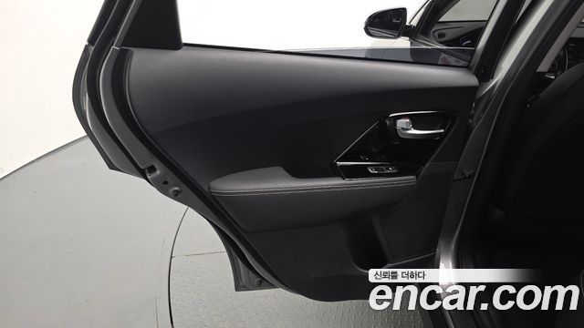 Kia Niro EV Noblesse 2022 — фото 25