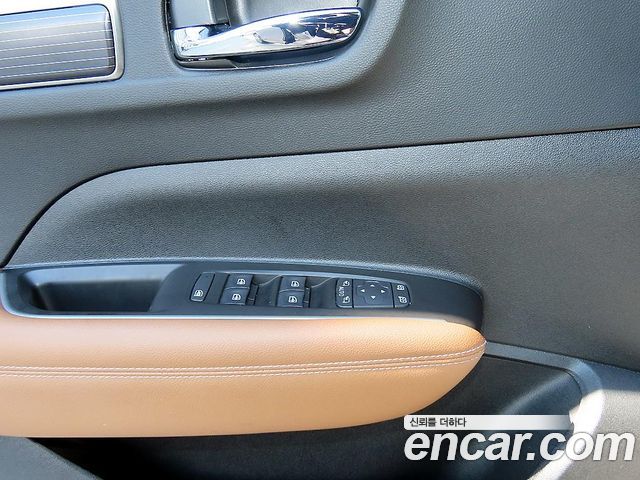 Renault Korea QM6 2.0 LPe RE Signature 2WD 2022 — фото 15