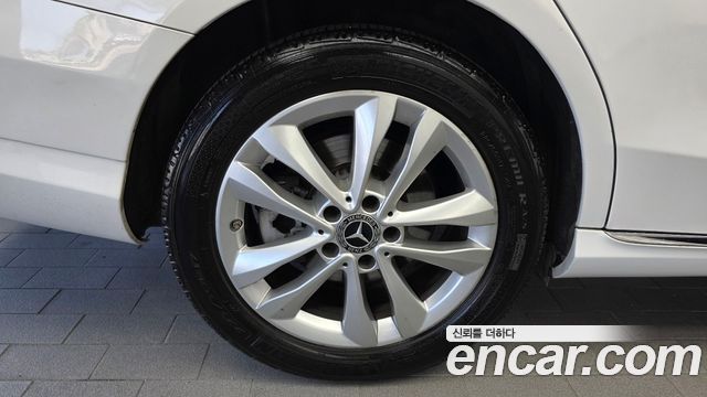 Mercedes-Benz C-Class (W205) C220 d Avantgarde 2019 — фото 5