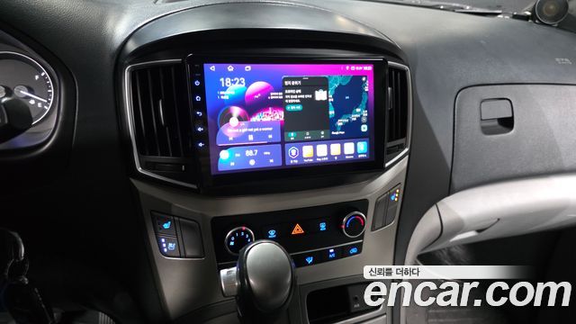 Hyundai Grand Starex Van 3-Seater Smart 2019 — фото 15