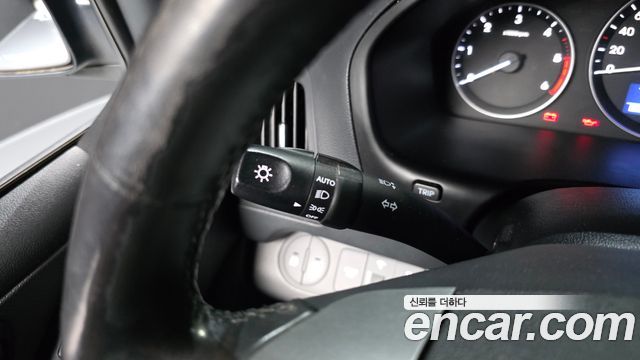 Hyundai Grand Starex Van 3-Seater Smart 2019 — фото 19