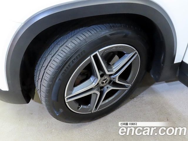 Mercedes-Benz GLB-Class (X247) GLB250 4MATIC 2021 — фото 20