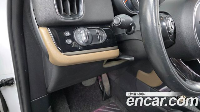 MINI Cooper D Countryman ALL4 HIGH 2nd 2018 — фото 18
