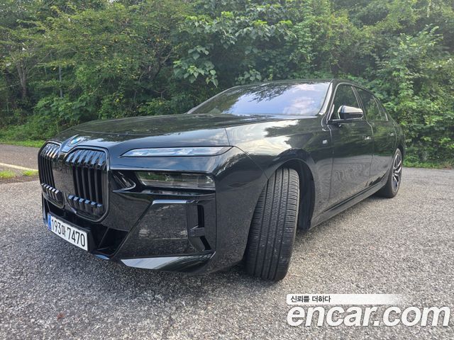 BMW 7 Series (G70) 740i xDrive M Sport