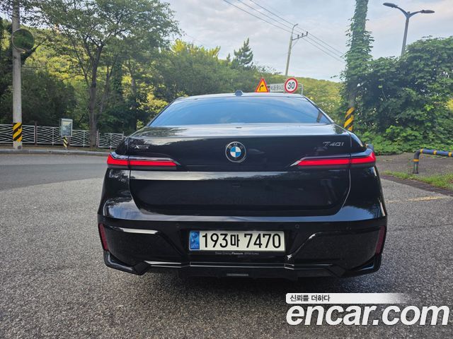BMW 7 Series (G70) 740i xDrive M Sport 2024 — фото 5