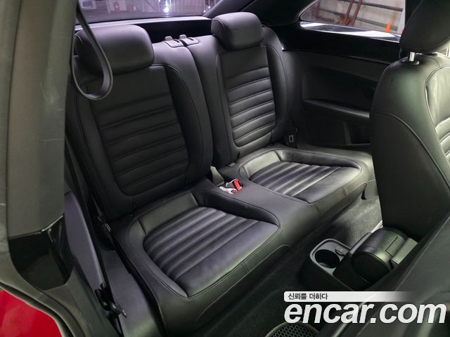Volkswagen Beetle 2.0 TDI 3rd 2013 — фото 16