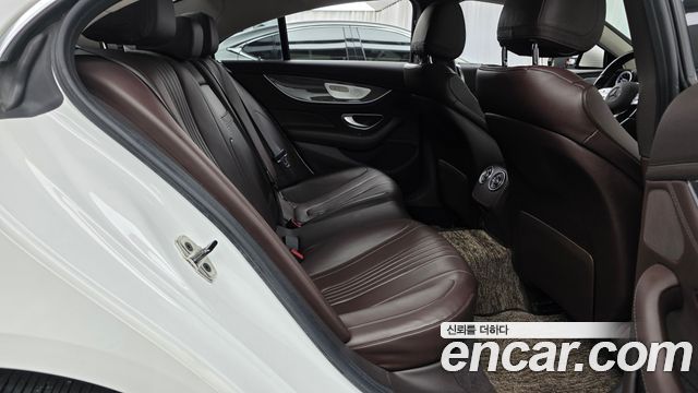 Mercedes-Benz CLS-Class (C257) CLS300d AMG Line 2019 — фото 12