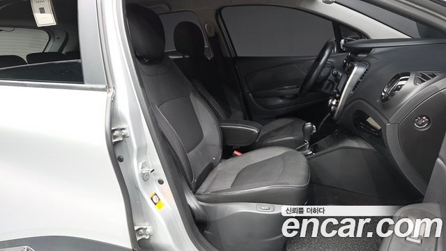 Renault Korea QM3 LE 2015 — фото 11