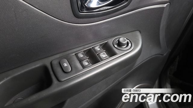 Renault Korea QM3 LE 2015 — фото 32
