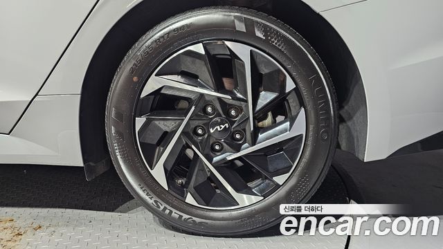 Kia K5 Hybrid (III) Noblesse 2024 — фото 21