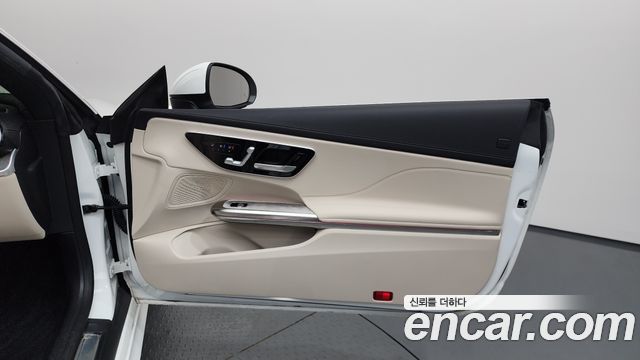 Mercedes-Benz CLE-Class (C236) CLE200 Cabriolet 2025 — фото 31