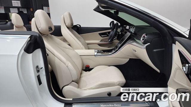 Mercedes-Benz CLE-Class (C236) CLE200 Cabriolet 2025 — фото 32