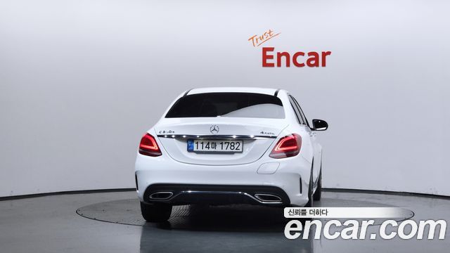 Mercedes-Benz C-Class (W205) C300e 4MATIC AMG Line 2020 — фото 4