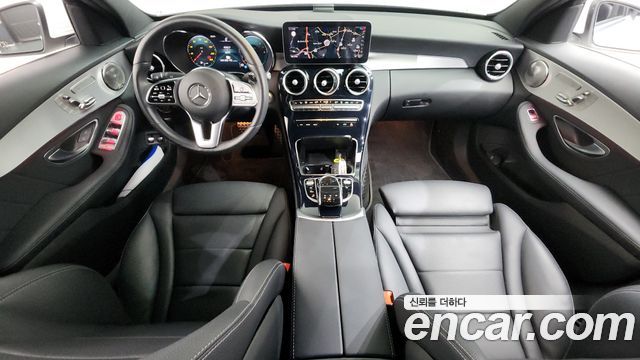 Mercedes-Benz C-Class (W205) C300e 4MATIC AMG Line 2020 — фото 7