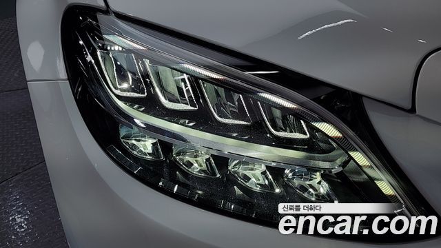 Mercedes-Benz C-Class (W205) C300e 4MATIC AMG Line 2020 — фото 22