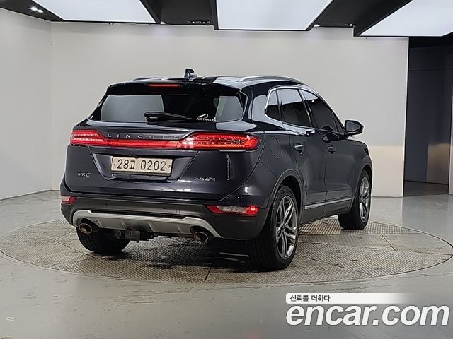 Lincoln MKC 2.0 AWD 2015 — фото 2