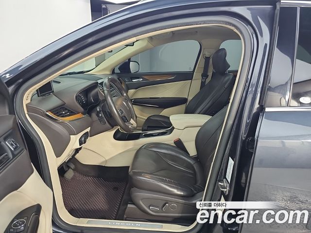 Lincoln MKC 2.0 AWD 2015 — фото 15