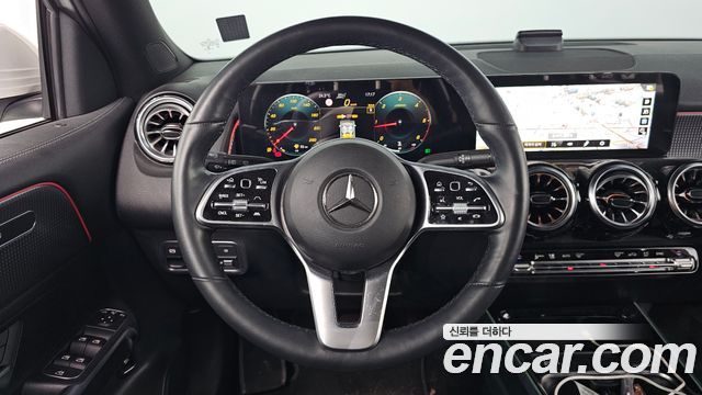 Mercedes-Benz GLB-Class (X247) GLB200 d 2022 — фото 13
