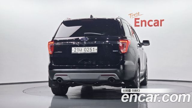 Ford Explorer 2.3 Limited 4WD 5th 2017 — фото 4