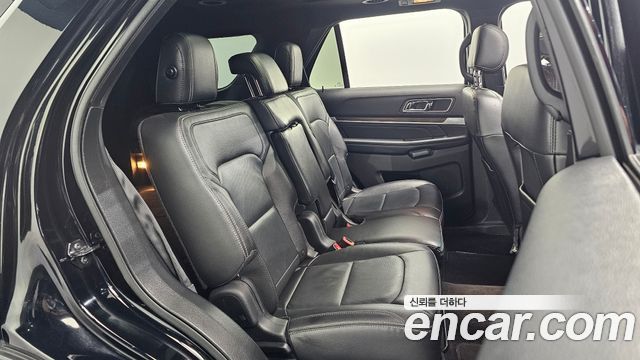 Ford Explorer 2.3 Limited 4WD 5th 2017 — фото 12