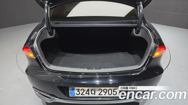 Hyundai Grandeur (IG) 2.5 Le Blanc 2023 — фото 17