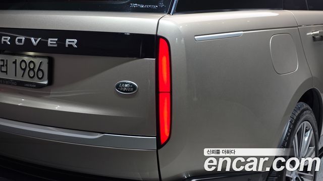 Land Rover Range Rover (V) P530 Autobiography Long Wheel Base 2023 — фото 29