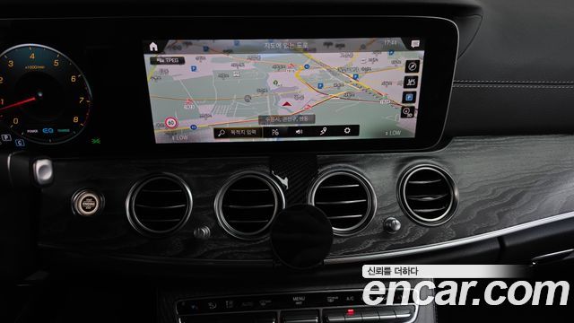 Mercedes-Benz E-Class (W213) E350 4MATIC AMG Line 2021 — фото 12