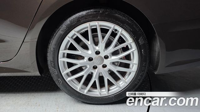 Audi A6 35 TDI Quattro Premium C7 2018 — фото 27