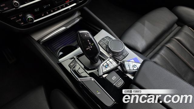 BMW 5 Series (G30) 520d M Sport Special Edition 2018 — фото 9