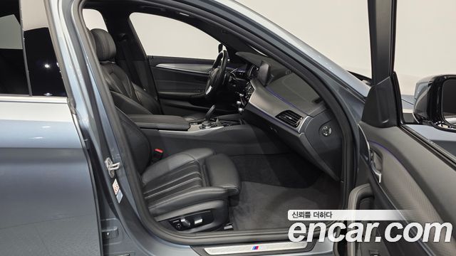 BMW 5 Series (G30) 520d M Sport Special Edition 2018 — фото 11