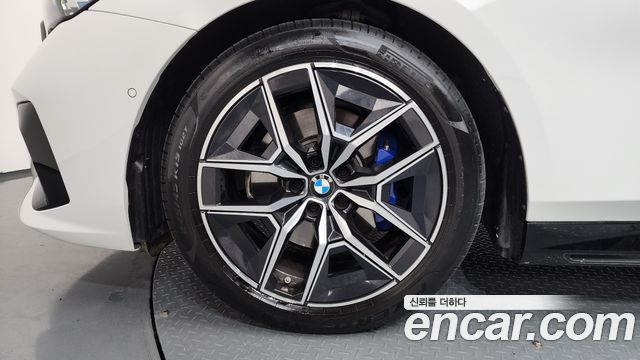 BMW 5 Series (G60) 523d xDrive M Sport 2026 — фото 5