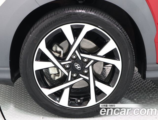 Hyundai Kona Gasoline 1.6 Turbo 2WD Inspiration 2022 — фото 23