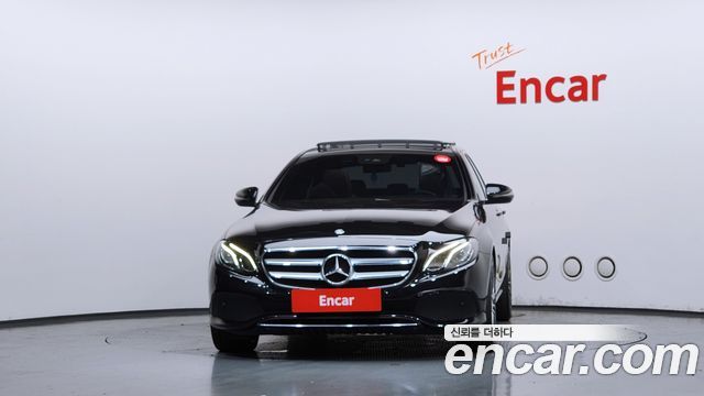 Mercedes-Benz E-Class (W213) E300 Avantgarde 2019 — фото 3