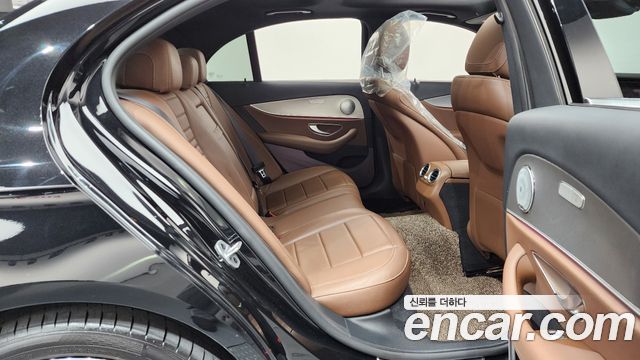 Mercedes-Benz E-Class (W213) E300 Avantgarde 2019 — фото 11