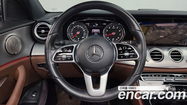 Mercedes-Benz E-Class (W213) E300 Avantgarde 2019 — фото 12