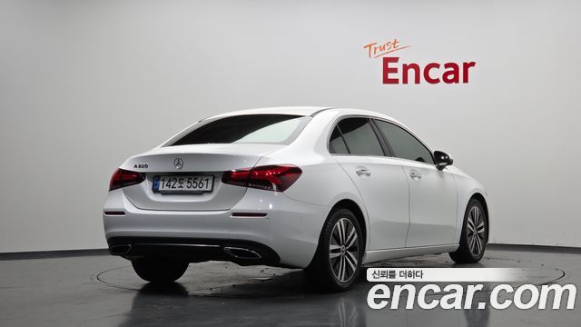 Mercedes-Benz A-Class (W177) A220 Sedan 2021 — фото 2
