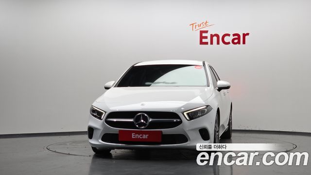 Mercedes-Benz A-Class (W177) A220 Sedan 2021 — фото 3