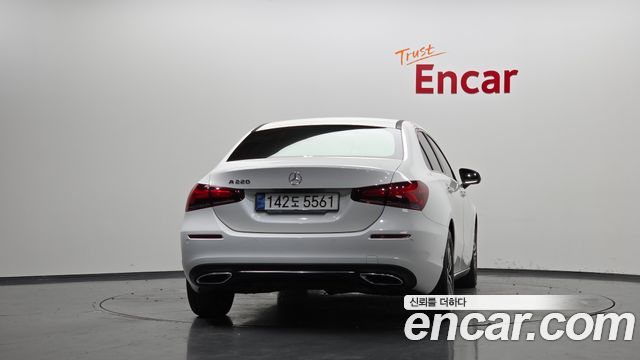 Mercedes-Benz A-Class (W177) A220 Sedan 2021 — фото 4