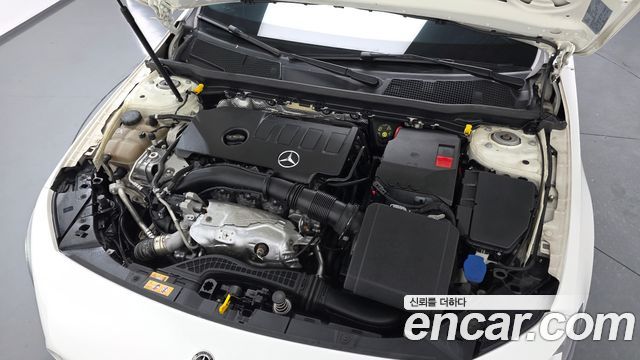 Mercedes-Benz A-Class (W177) A220 Sedan 2021 — фото 6