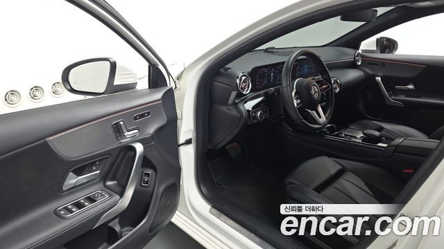 Mercedes-Benz A-Class (W177) A220 Sedan 2021 — фото 10