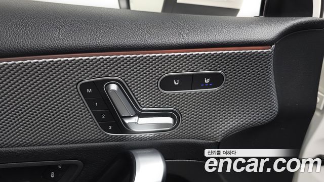 Mercedes-Benz A-Class (W177) A220 Sedan 2021 — фото 18