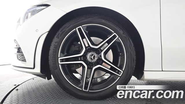 Mercedes-Benz CLA-Class (C118) CLA250 4MATIC 2021 — фото 5