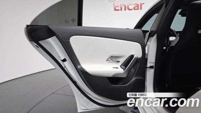 Mercedes-Benz CLA-Class (C118) CLA250 4MATIC 2021 — фото 25