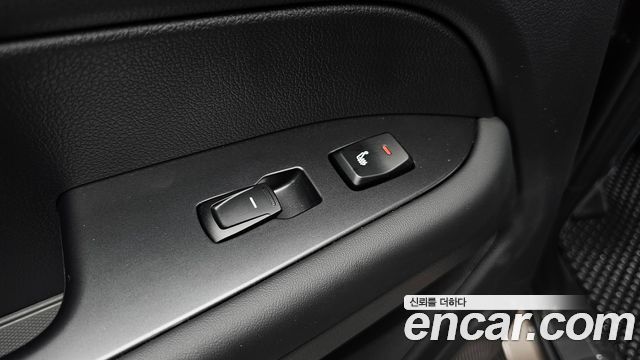 KG Mobility (SsangYong) Musso (Q300) Gasoline 2.0 4WD M7 Grand Style 2026 — фото 19